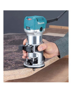 Fresadora multifunción electrónica 710 W MAKITA RT0700C